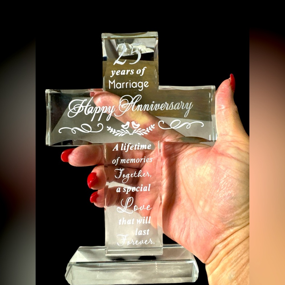 Movdyka Silver 25th Wedding Anniversary Glass Cross. Clear with white print. (G)